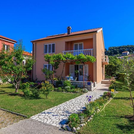 Apartment Zdravka Banjol Екстер'єр фото