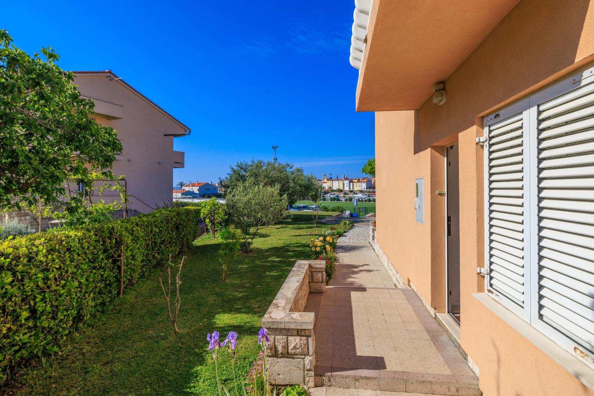 Apartment Zdravka Banjol Екстер'єр фото